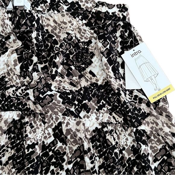 Intro Love The Fit High Low Skirt Womens Size 1X NWT - Picture 2 of 7